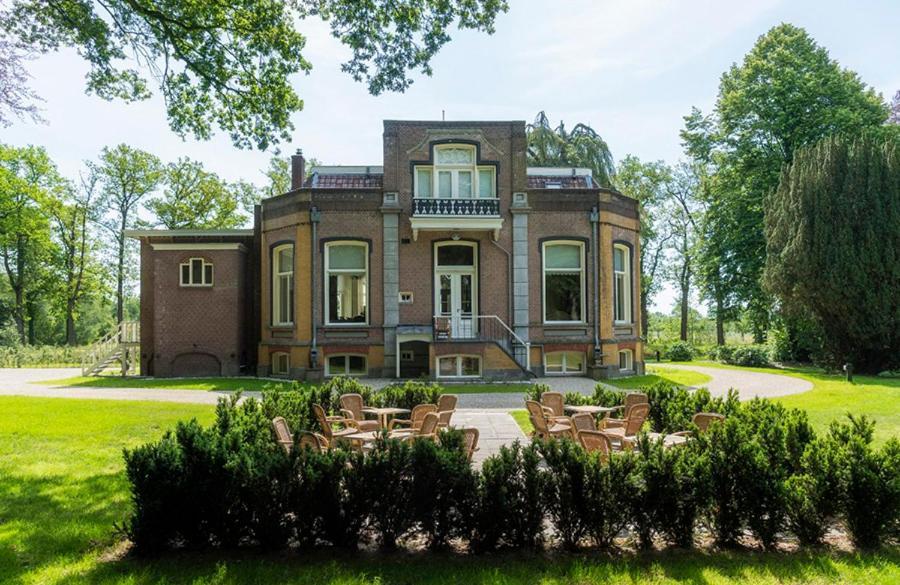 Bed and Breakfast Landgoed Huize Boschoord Sint Nicolaasga Esterno foto